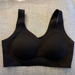 Curvevra Seamless Black Comfort Bra